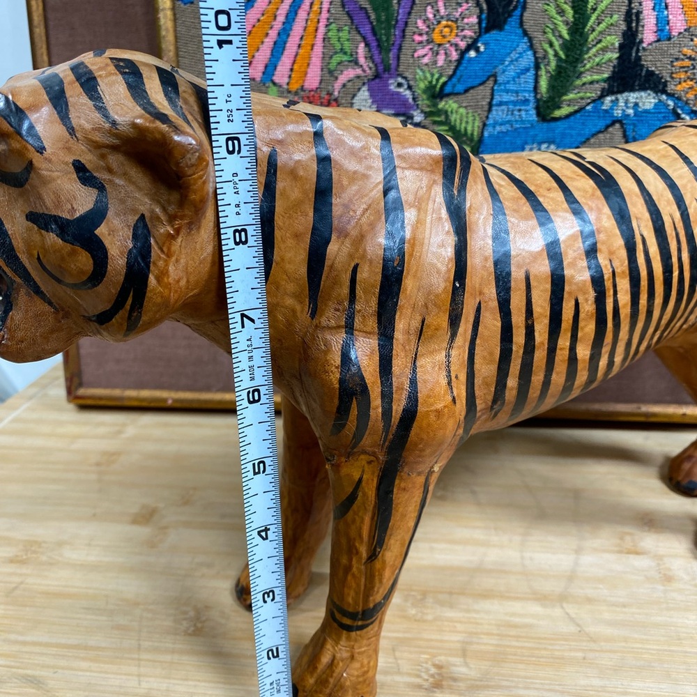 Vintage leather wrapped tiger statue figure 10” x 16” jungle cat sculpture - Picture 11 of 13